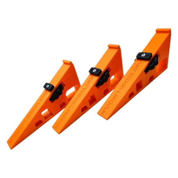 Support rail Tri (1) Dystans klin kątowy do szyn prowadzących Triton - zwiększenie kąta o 22,5°